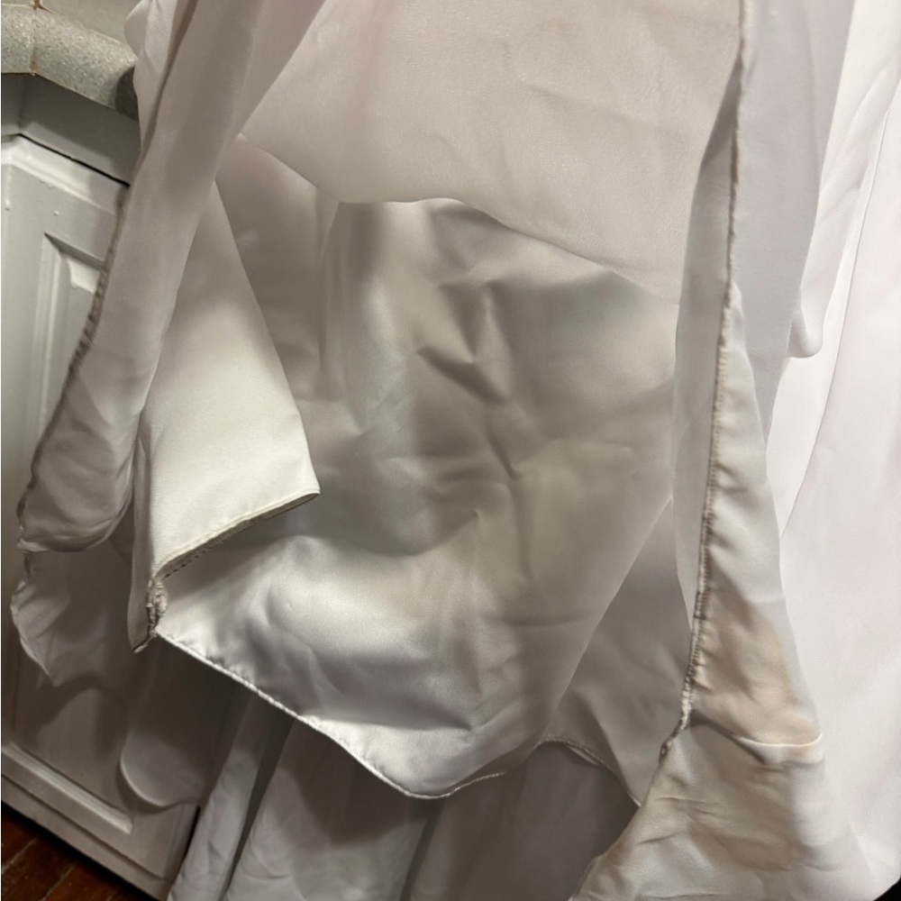 David's Bridal White ruched Strapless Beaded Wedding Dress size 10 - Picture 8 of 11